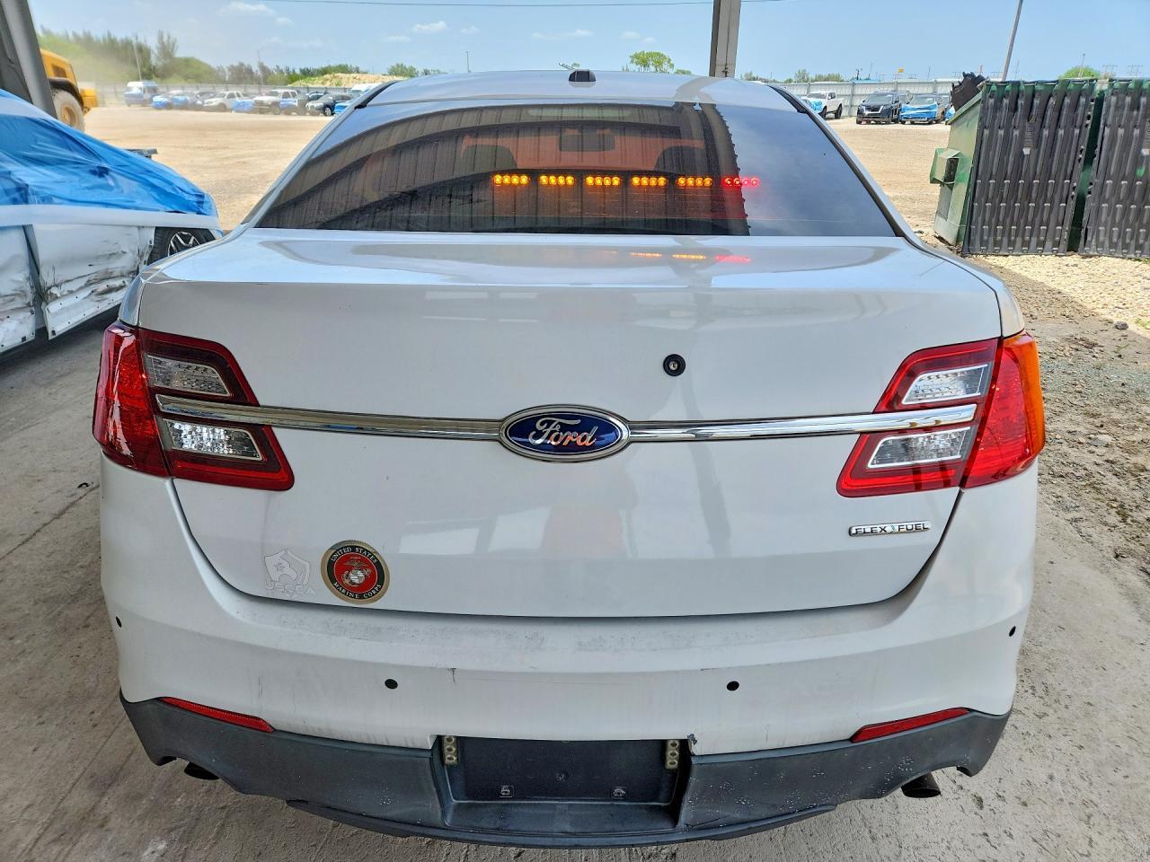 2013 Ford Taurus Police Interceptor - zdjęcie 6