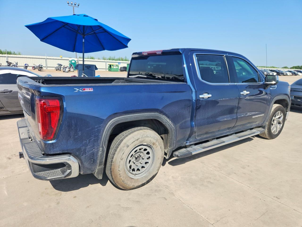 2022 GMC Sierra K1500 Slt - zdjęcie 3