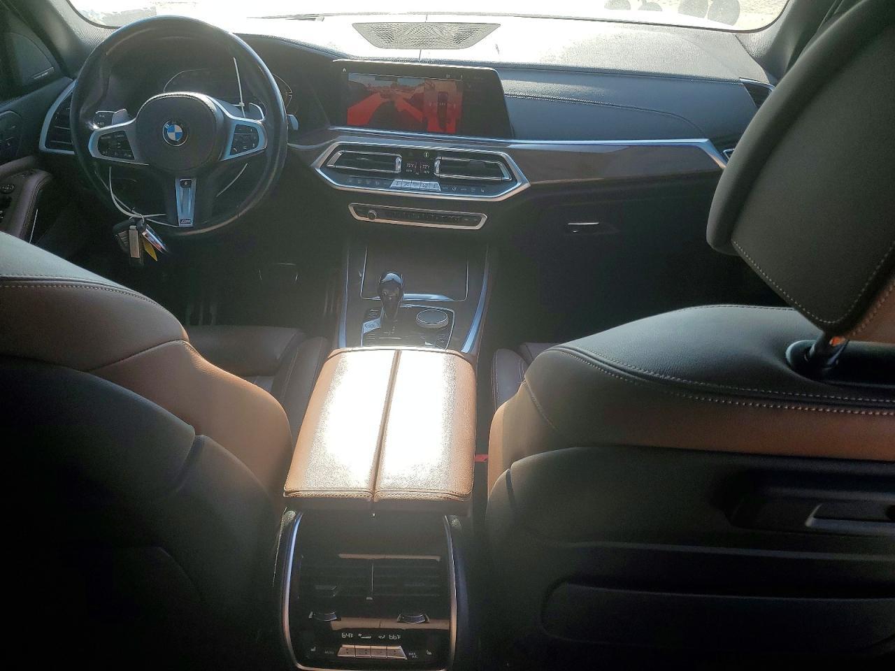 2021 BMW X5 xDrive40I - zdjęcie 8