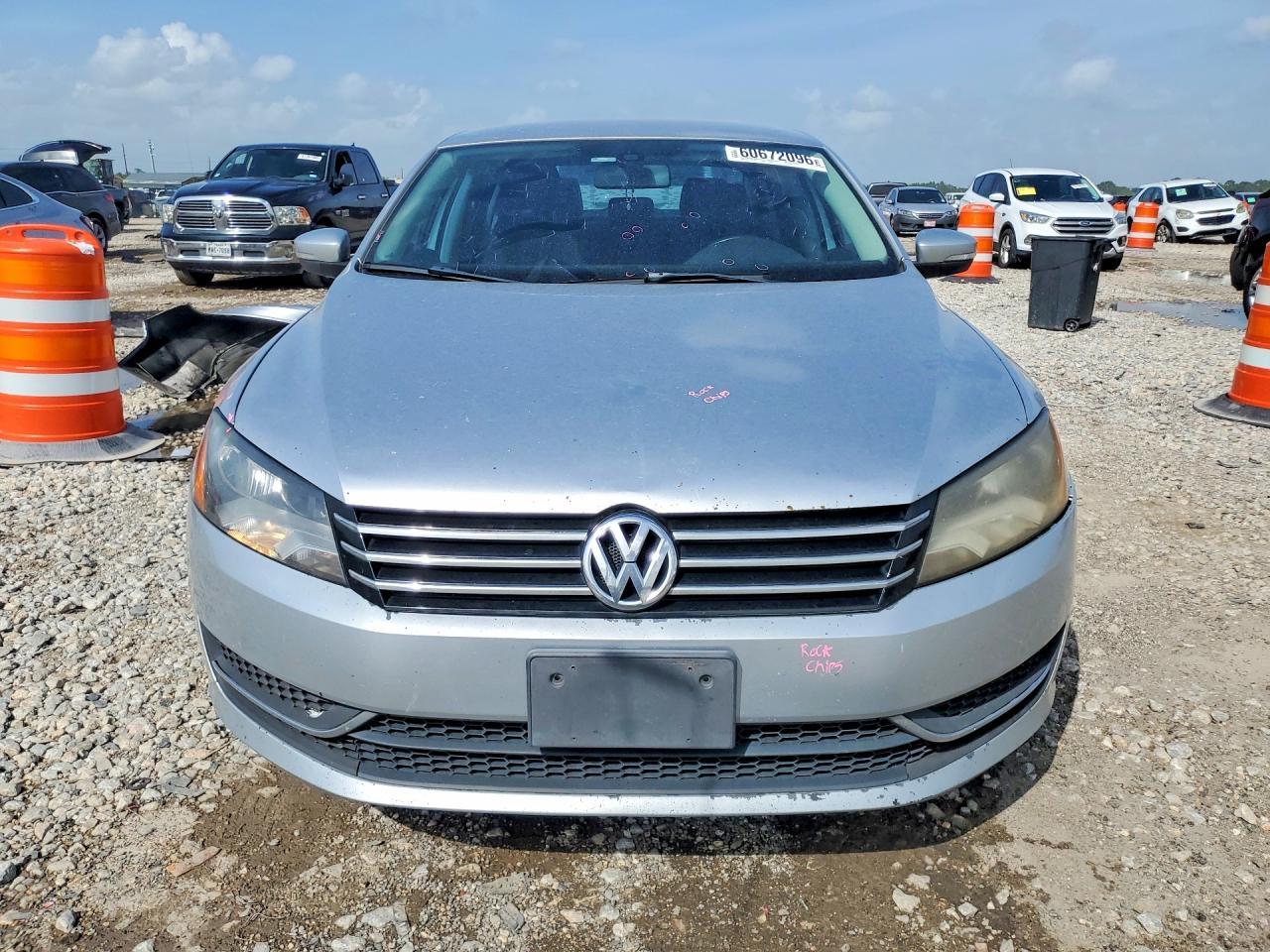 2015 Volkswagen Passat S - zdjęcie 5