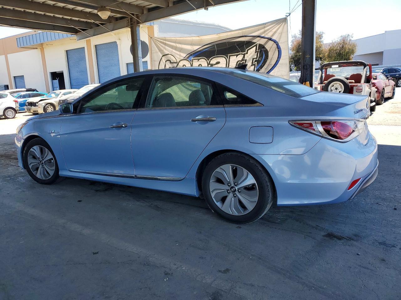 2013 Hyundai Sonata Hybrid - zdjęcie 2