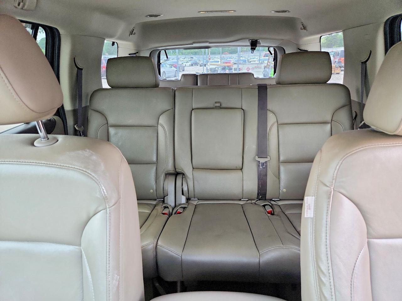 2018 Chevrolet Tahoe C1500 Ls - zdjęcie 10