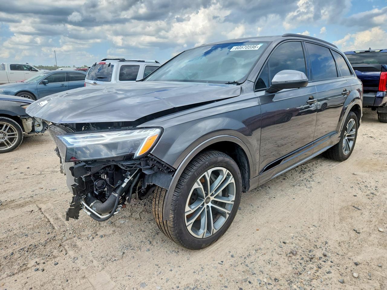 2025 Audi Q7 Premium Plus - zdjęcie główne