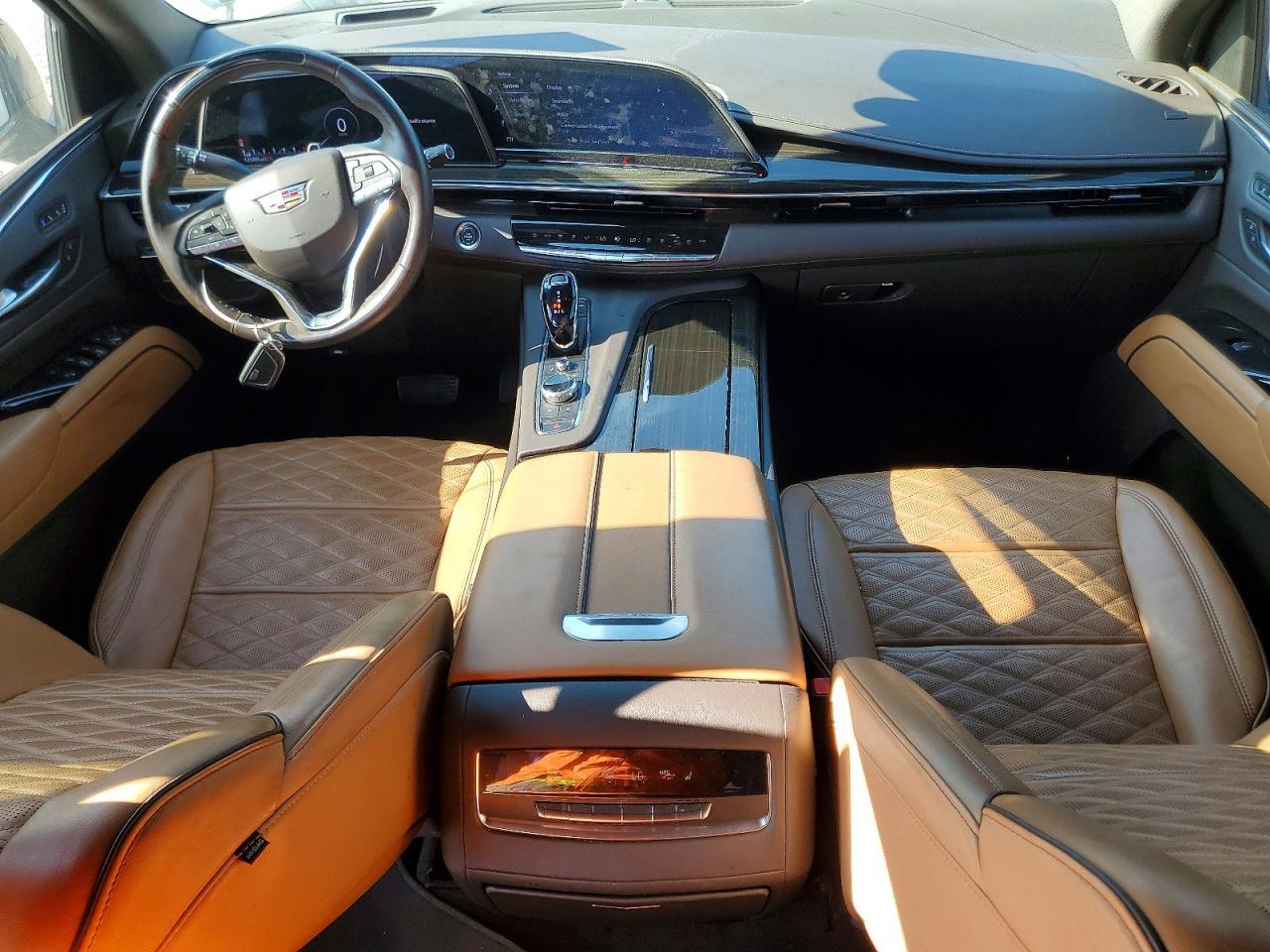 2023 Cadillac Escalade Premium Luxury - zdjęcie 8