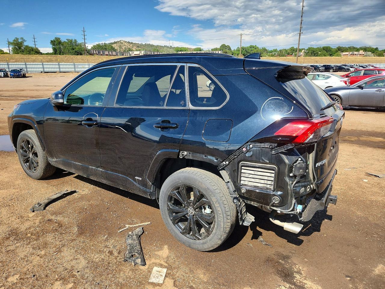 2022 Toyota Rav4 Se - zdjęcie 2