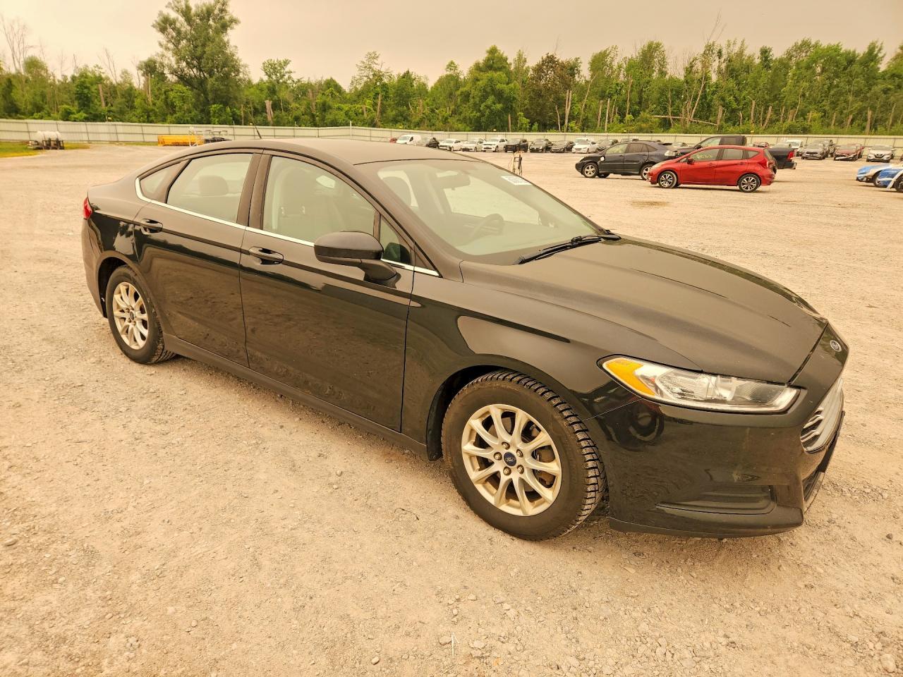 2015 Ford Fusion S - zdjęcie 4