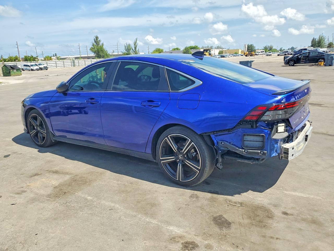 2024 Honda Accord Hybrid Sport - zdjęcie 2