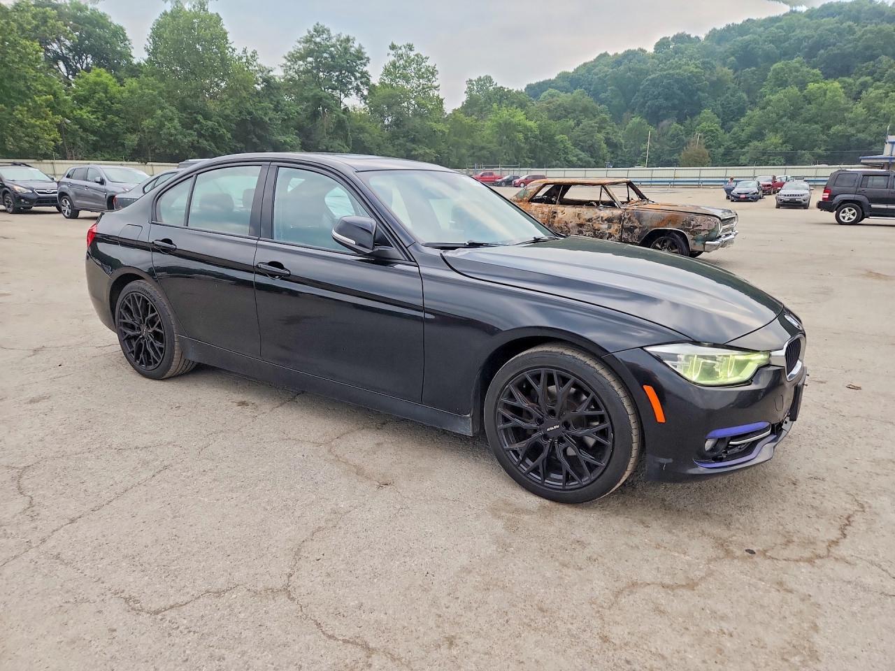 2018 BMW Seria 3 330i - zdjęcie 4