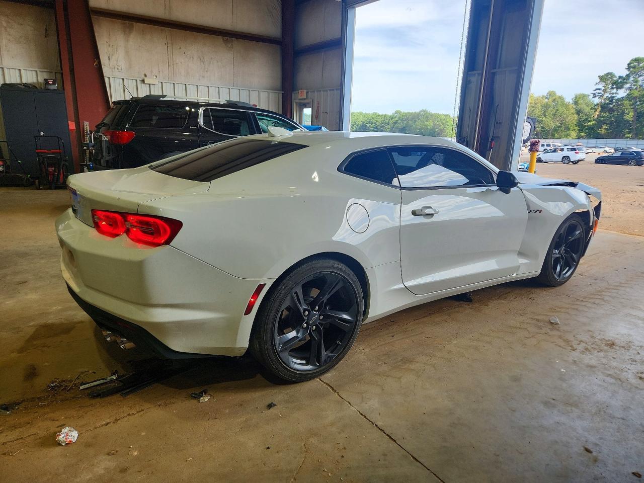 2021 Chevrolet Camaro Lz - zdjęcie 3