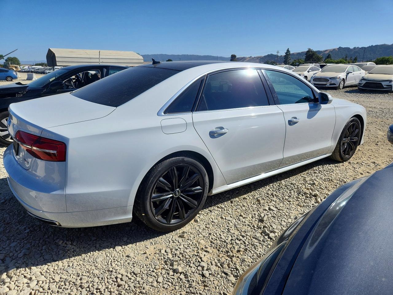 2017 Audi A8 L Quattro - zdjęcie 3