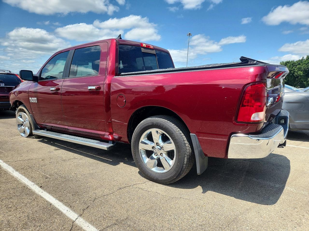 2018 Ram 1500 Slt - zdjęcie 2