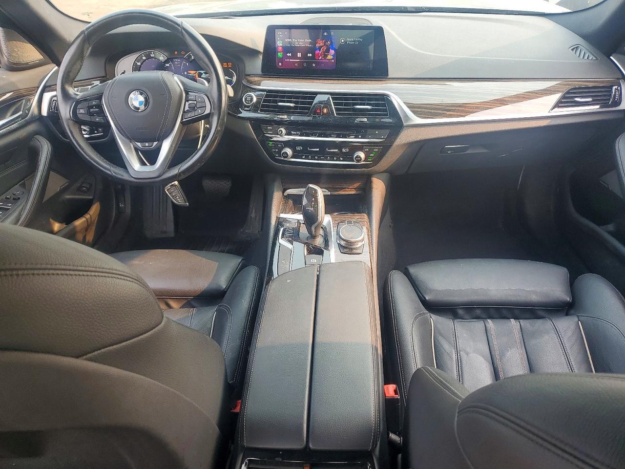 2019 BMW Seria 5 540i - zdjęcie 8