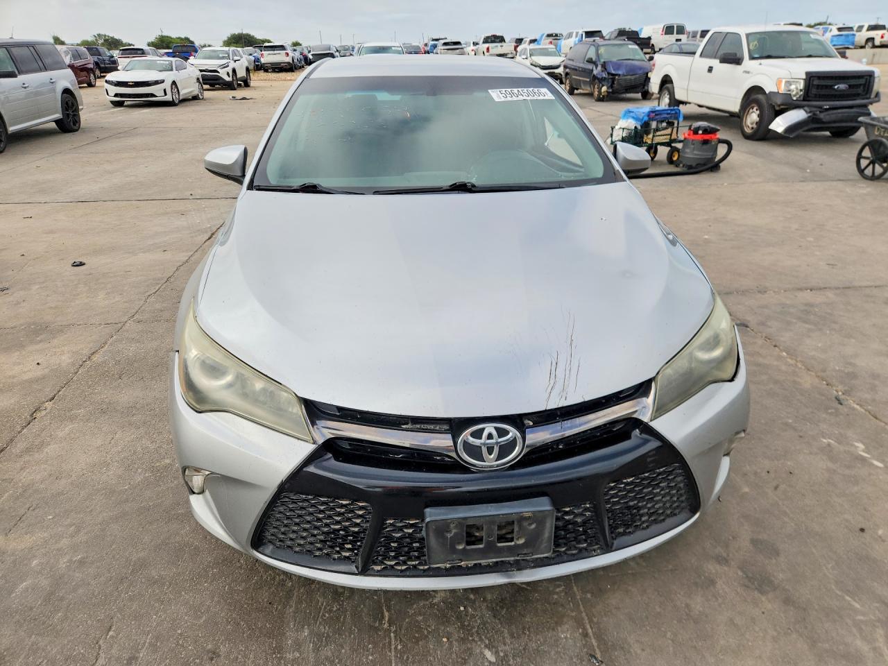 2015 Toyota Camry Se - zdjęcie 5