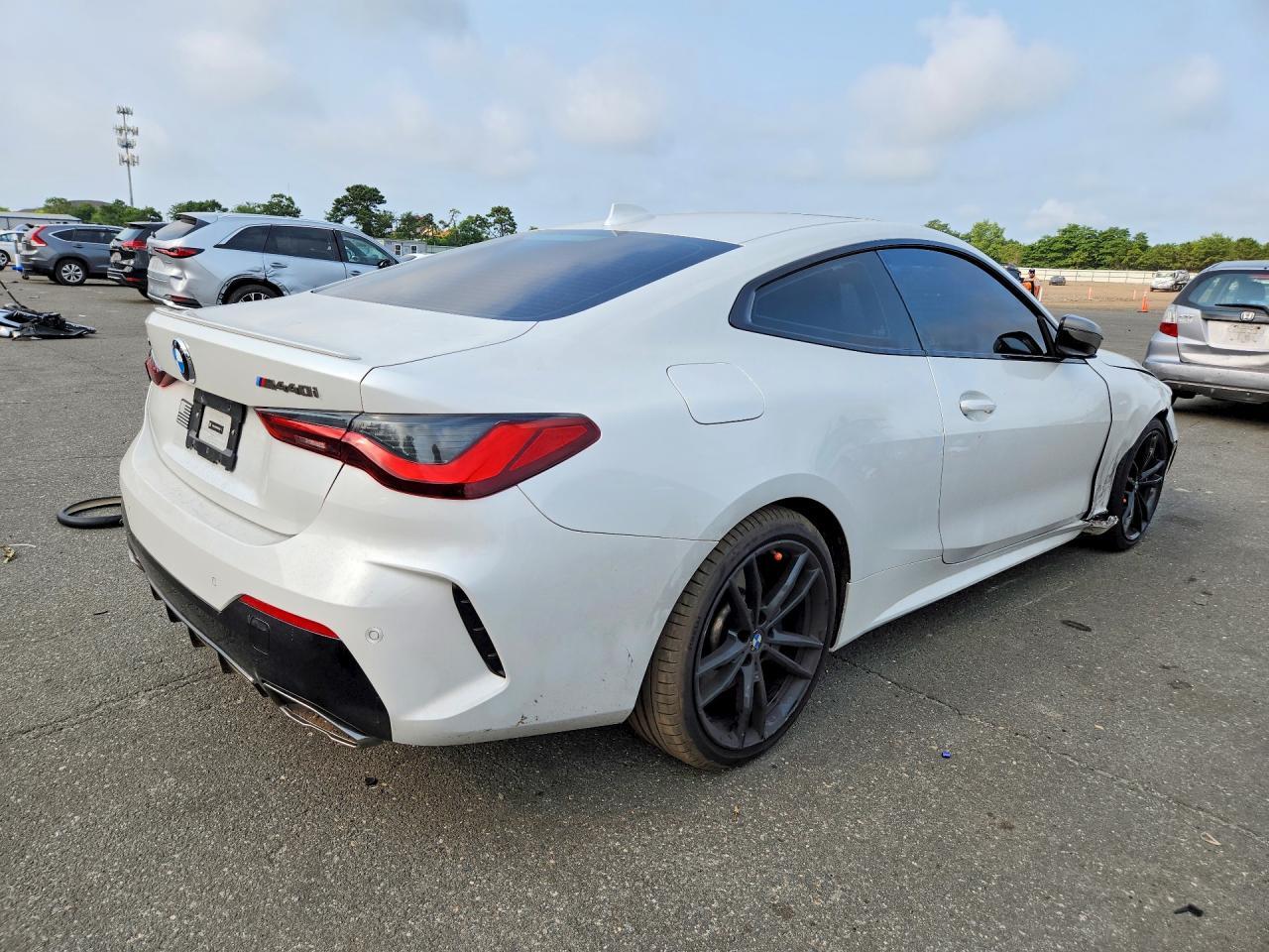 2023 BMW M440Xi - zdjęcie 3