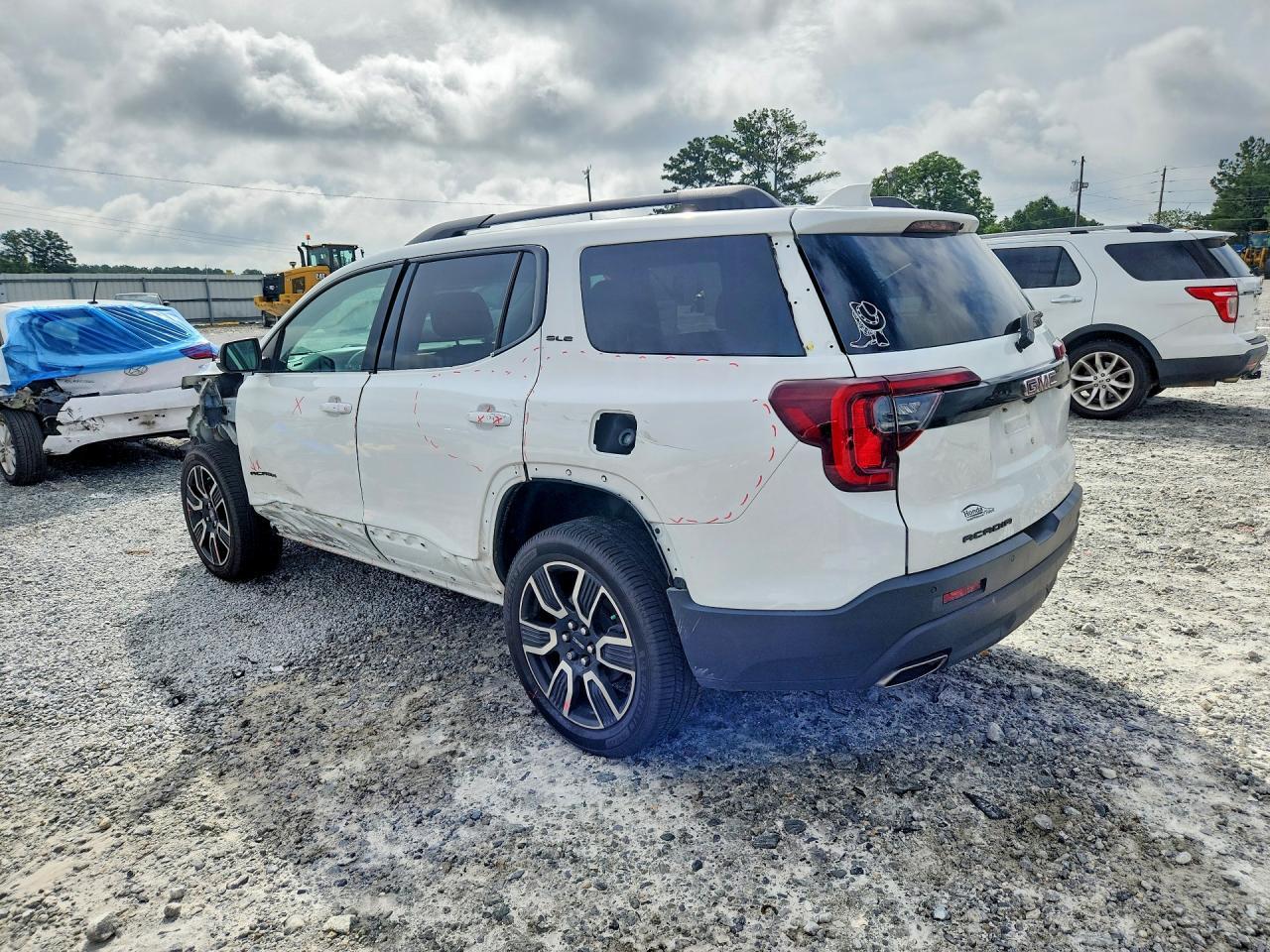 2021 GMC Acadia Sle - zdjęcie 2