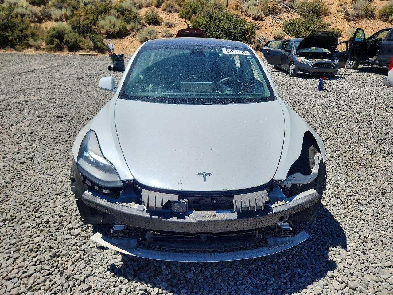 2019 Tesla Model 3 - zdjęcie 5