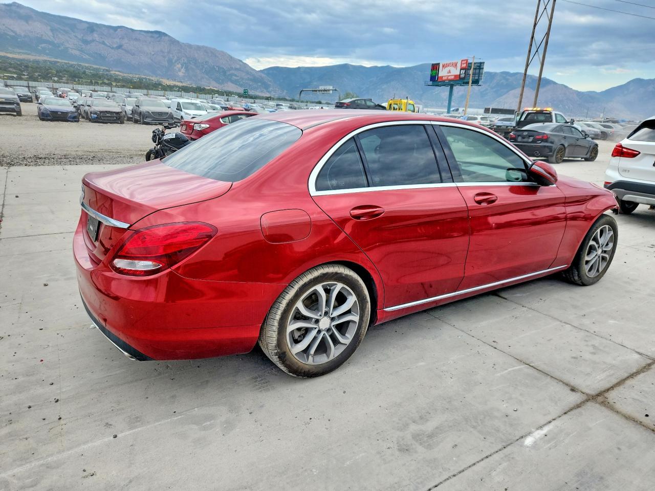 2016 Mercedes-Benz C 300 - zdjęcie 3