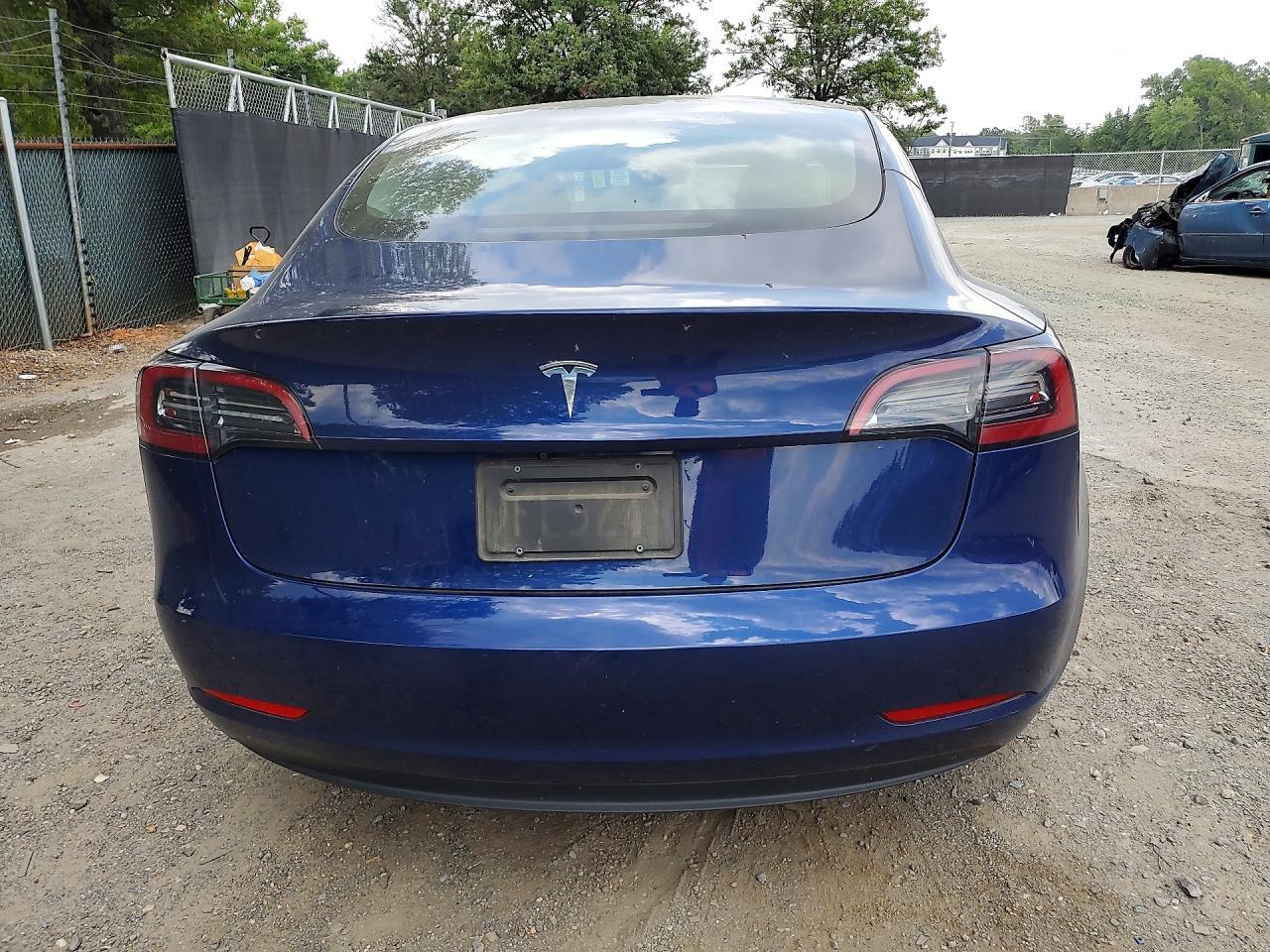 2023 Tesla Model 3 - zdjęcie 6