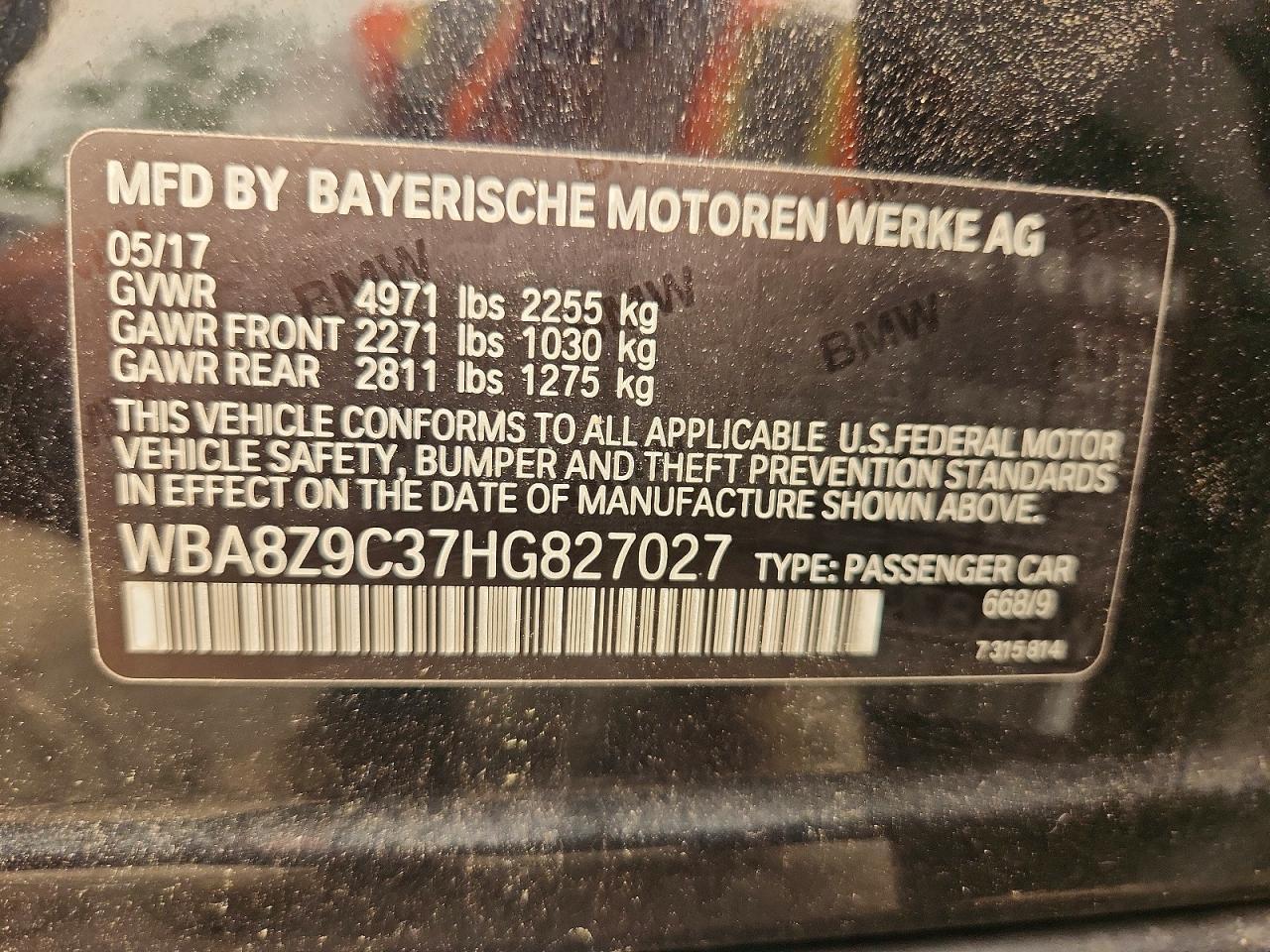 2017 BMW Seria 3 330i - zdjęcie 12