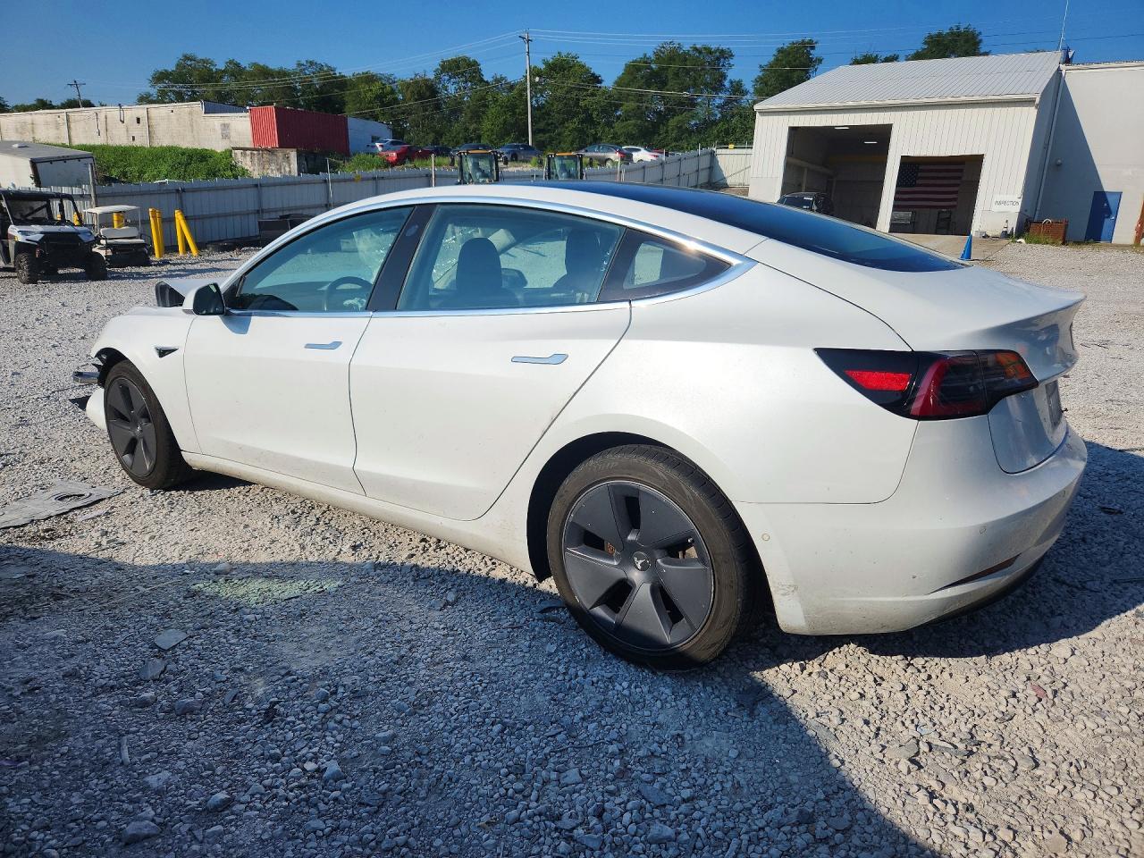 2018 Tesla Model 3 - zdjęcie 2