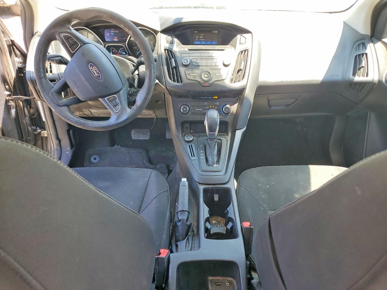 2017 Ford Focus S - zdjęcie 8