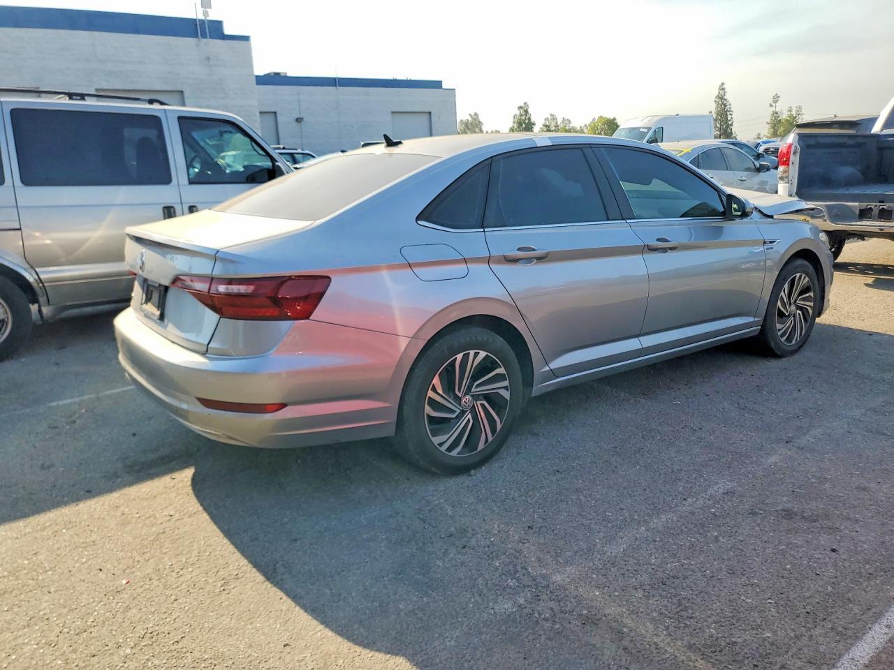 2020 Volkswagen Jetta Sel - zdjęcie 3