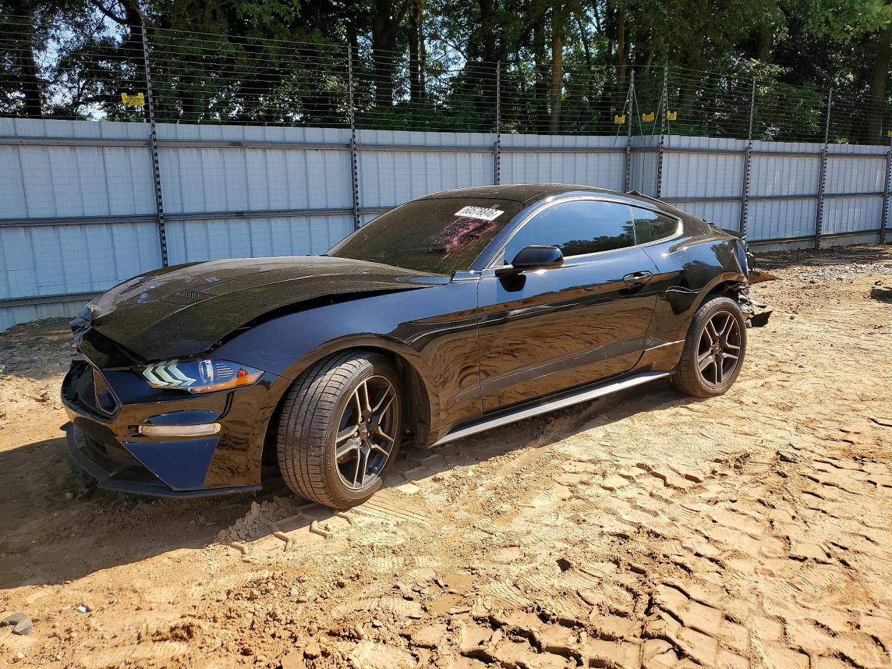2020 Ford Mustang - zdjęcie główne