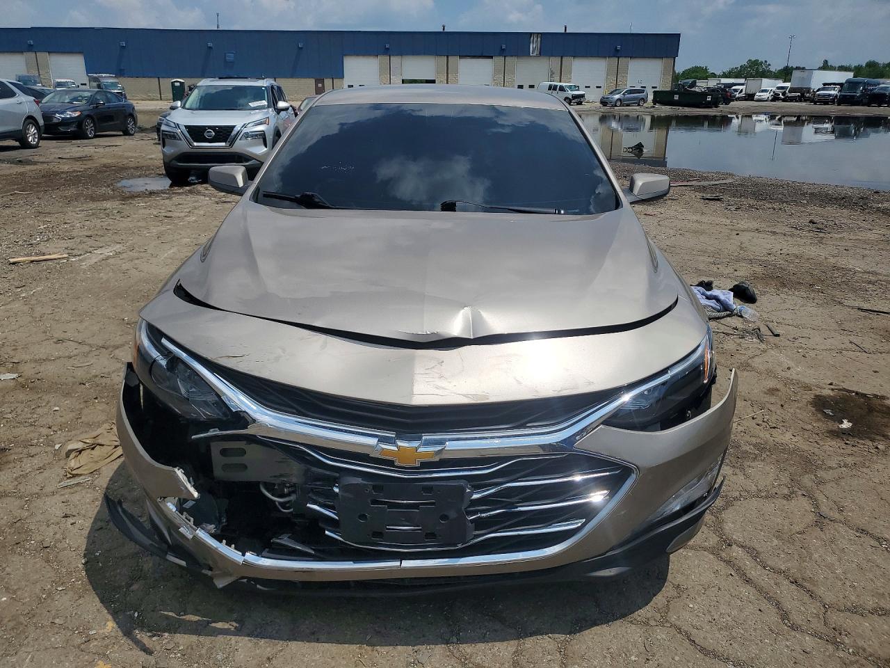 2022 Chevrolet Malibu Lt - zdjęcie 5