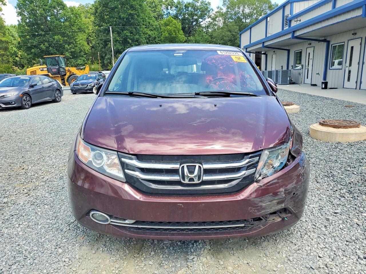 2015 Honda Odyssey Touring - zdjęcie 9