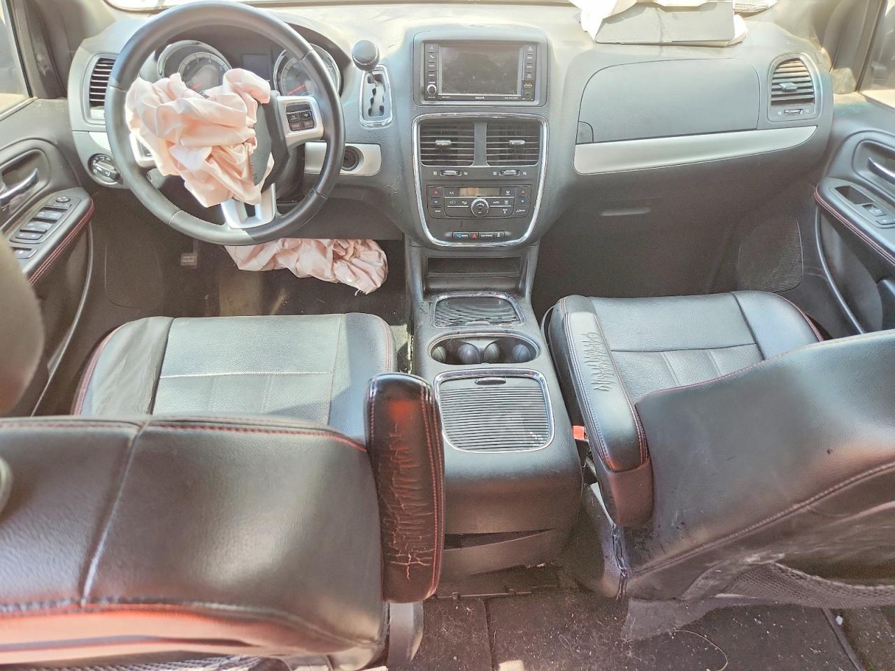 2016 Dodge Grand Caravan R/T - zdjęcie 8