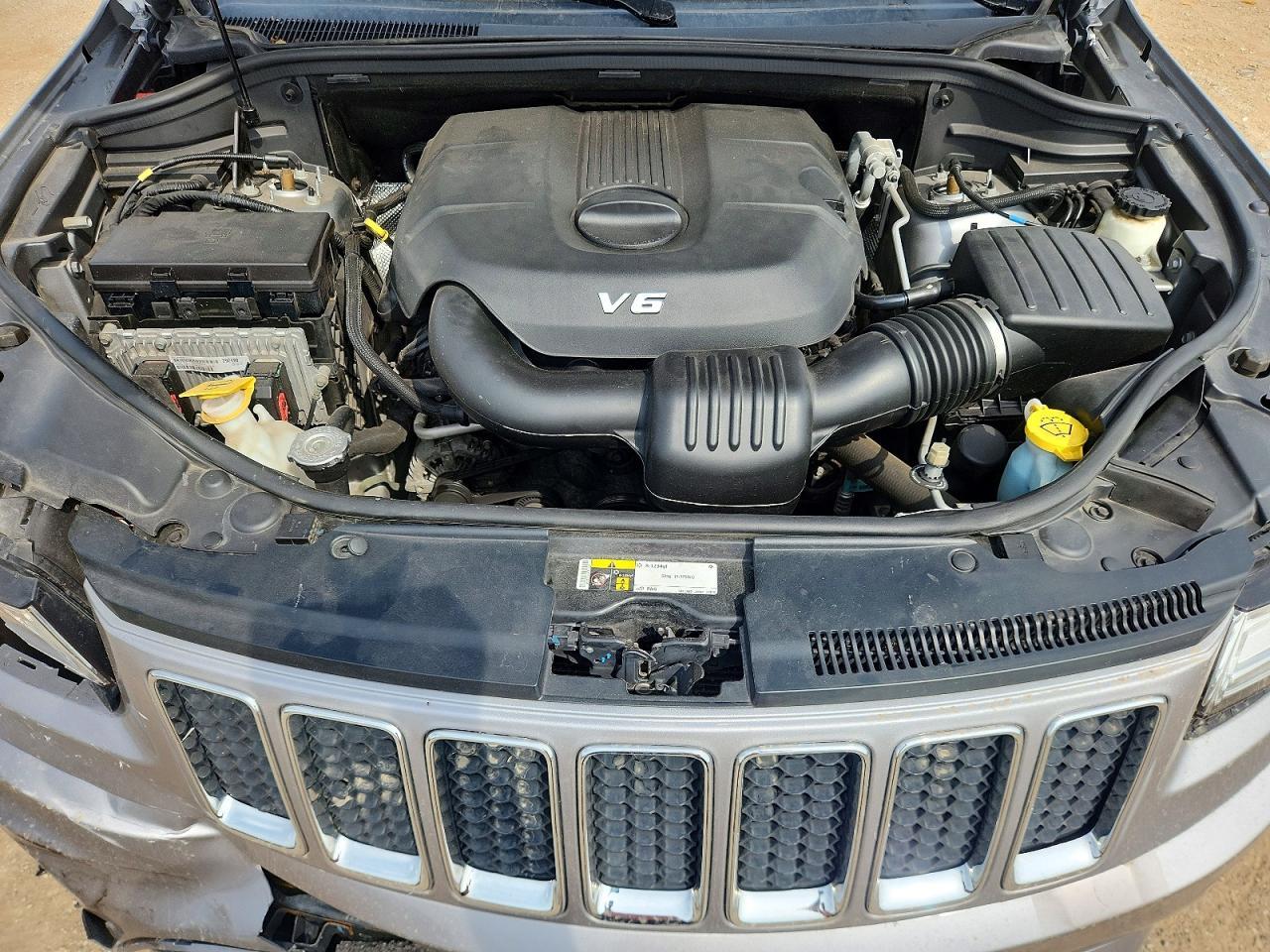 2015 Jeep Grand Cherokee Overland - zdjęcie 11