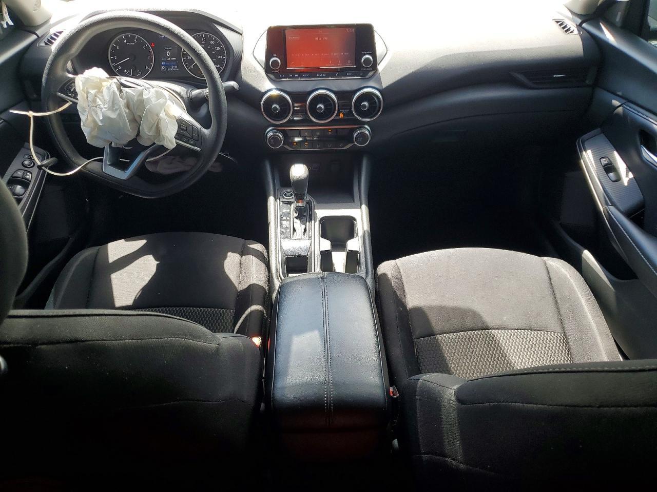 2023 Nissan Sentra S - zdjęcie 8
