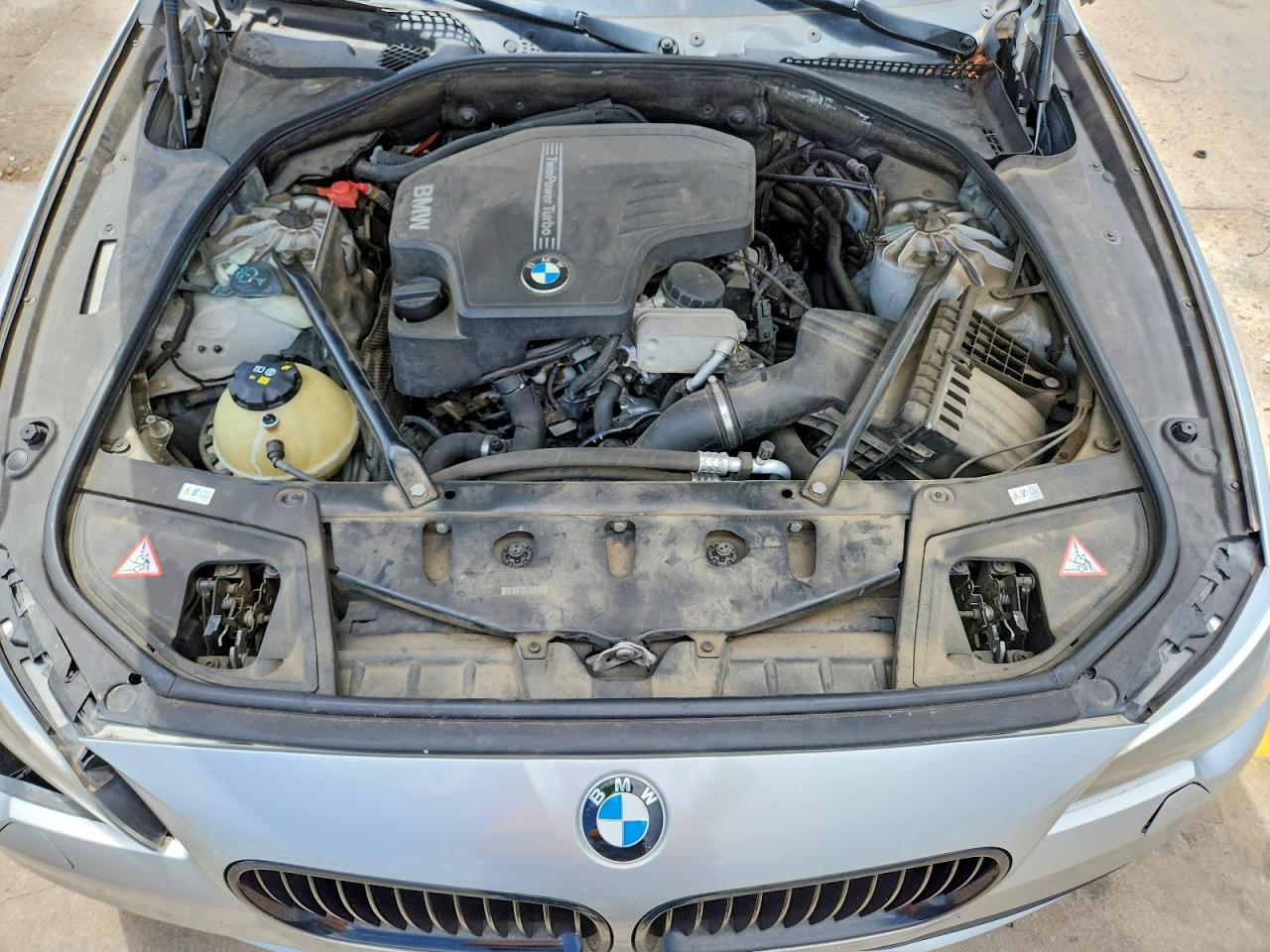 2014 BMW Seria 5 528i - zdjęcie 11