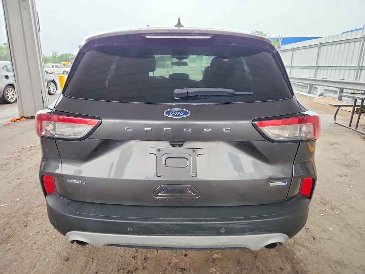 2020 Ford Escape Sel - zdjęcie 6