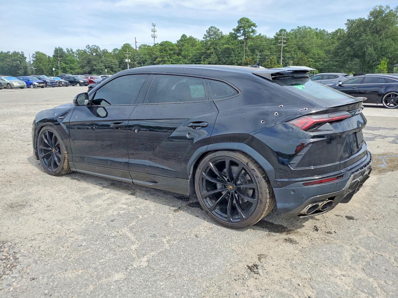 2020 Lamborghini Urus - zdjęcie 2