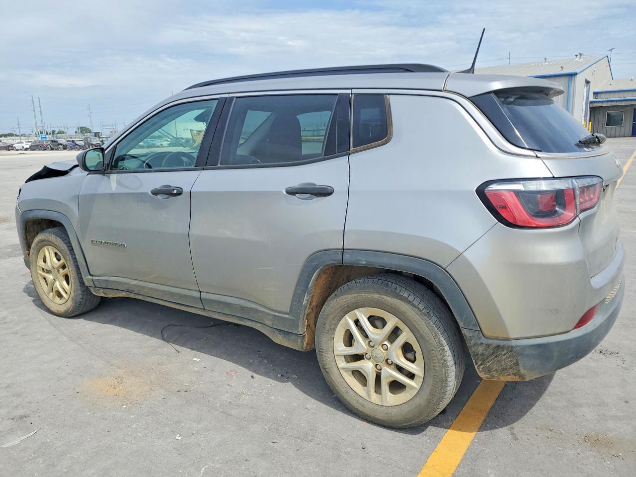 2019 Jeep Compass Sport - zdjęcie 2