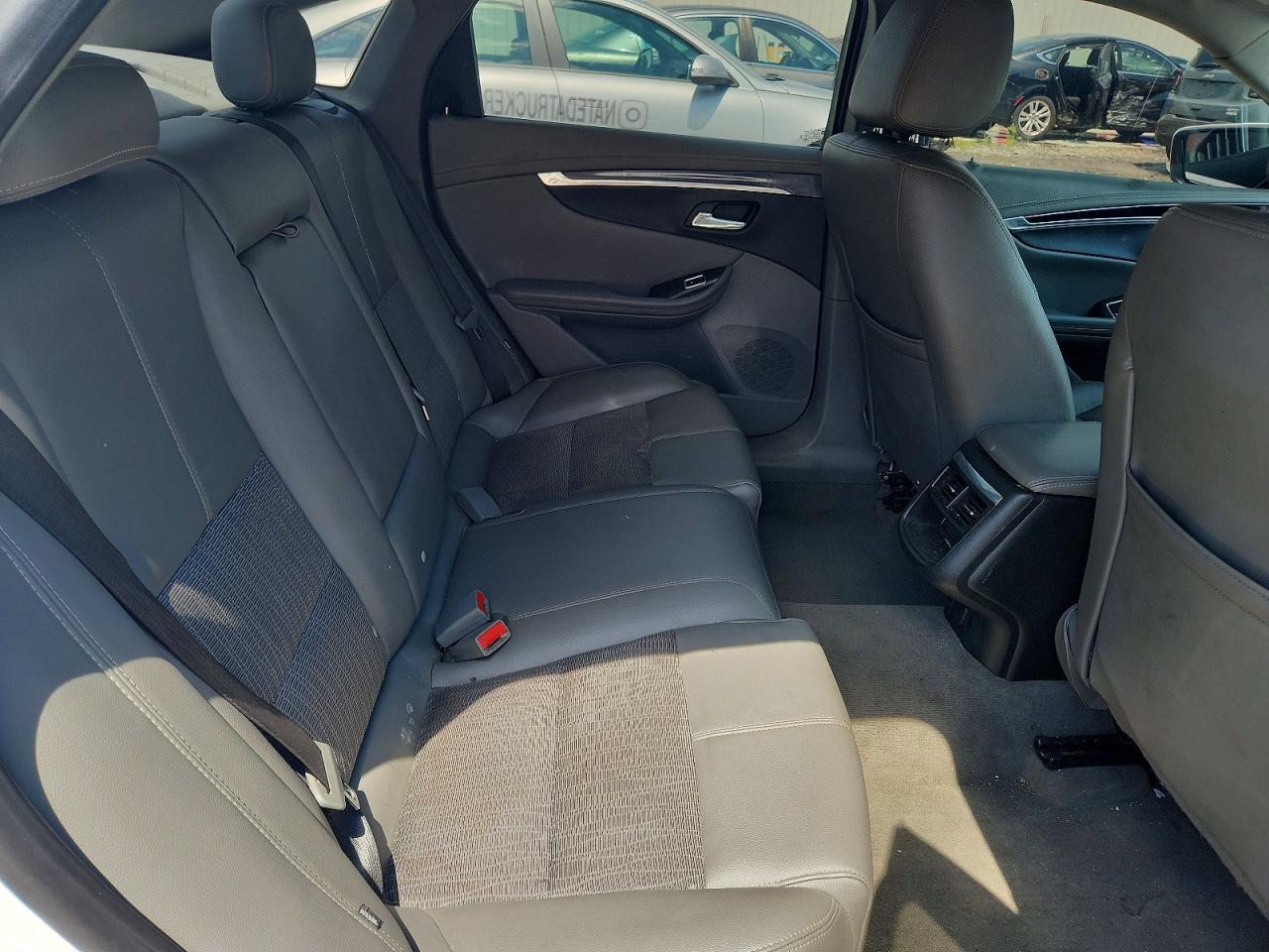 2019 Chevrolet Impala Lt - zdjęcie 10