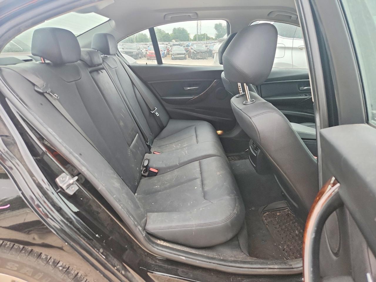 2018 BMW Seria 3 320i - zdjęcie 10