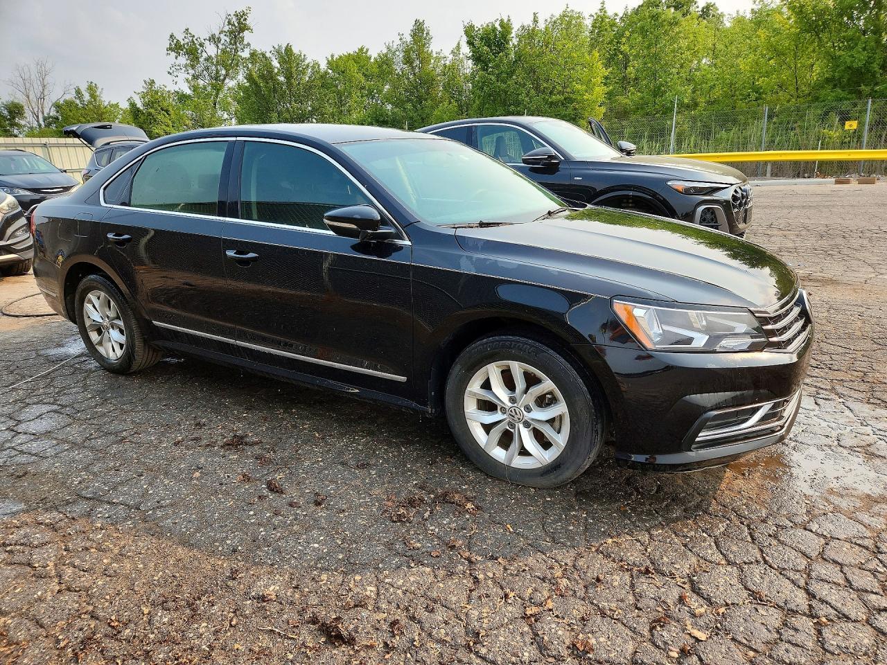 2017 Volkswagen Passat S - zdjęcie 4