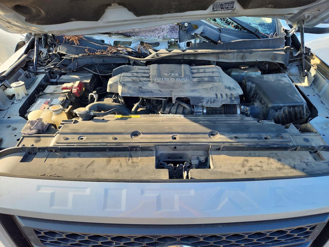 2020 Nissan Titan Sv - zdjęcie 11