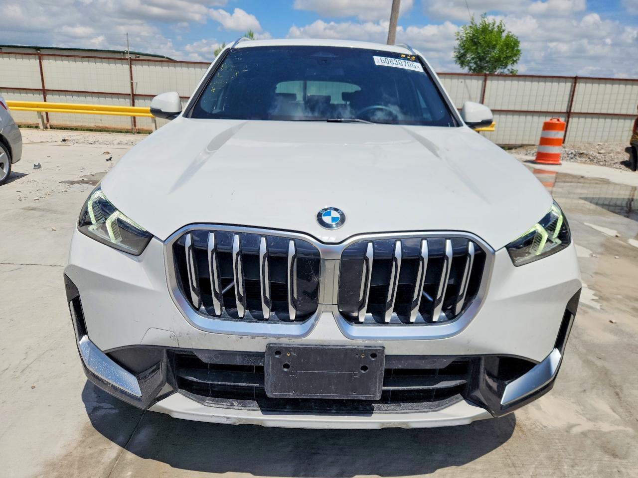 2025 BMW X1 xDrive28I - zdjęcie 5