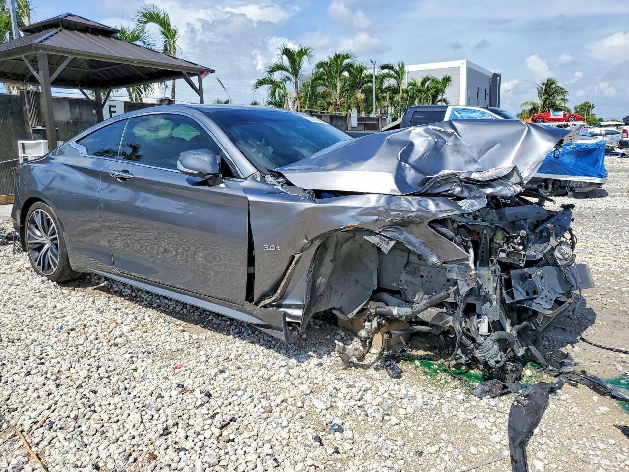 2018 Infiniti Q60 3.0T Luxe - zdjęcie 4