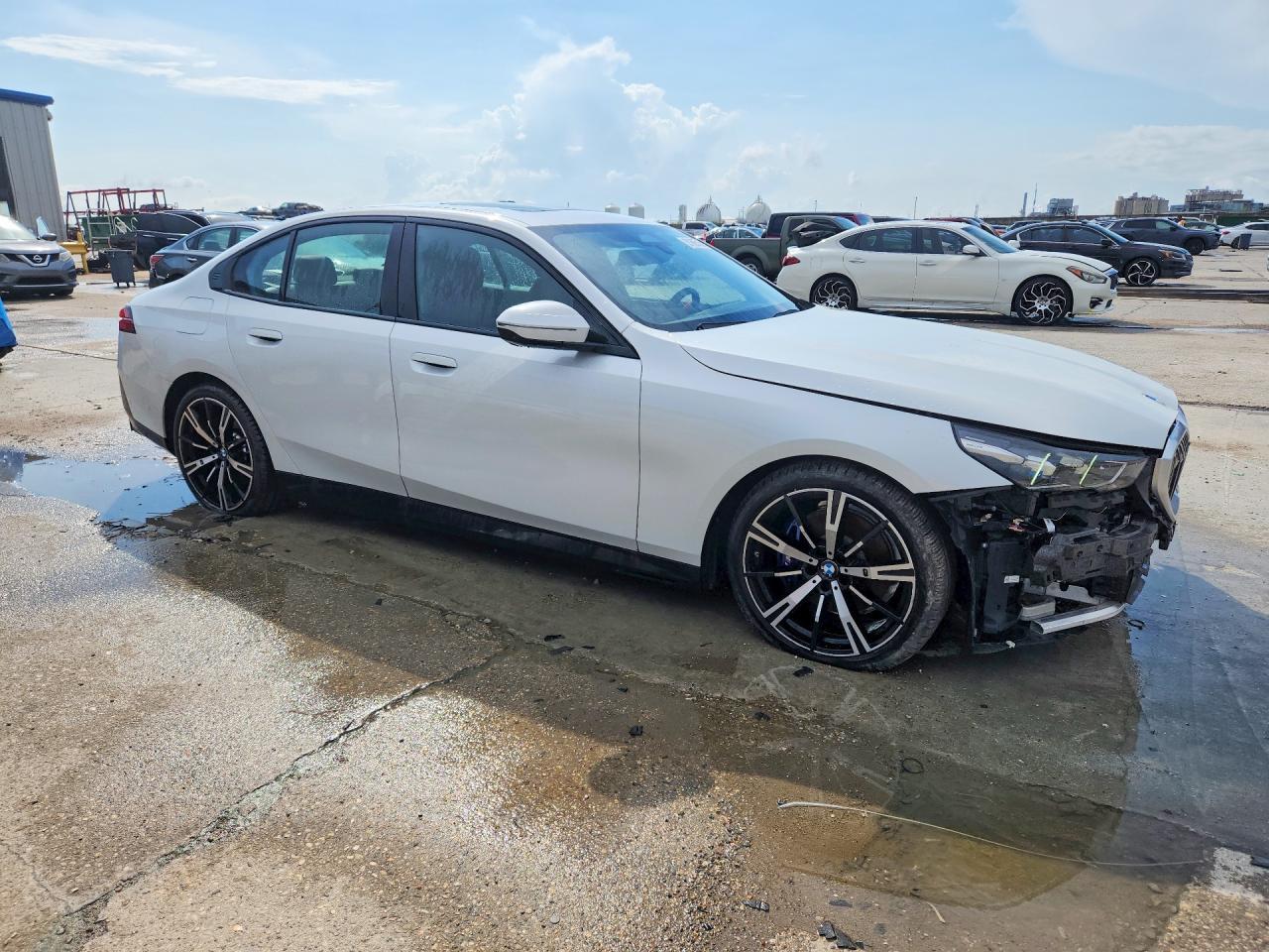 2025 BMW 530 I - zdjęcie 4