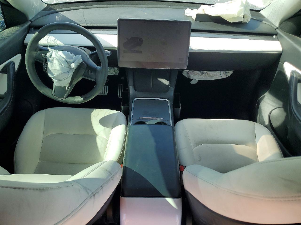 2022 Tesla Model Y - zdjęcie 8