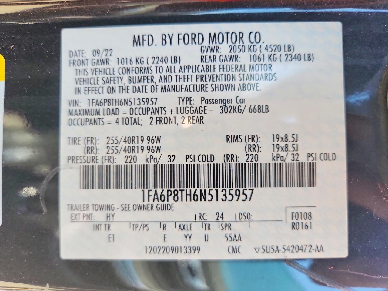 2022 Ford Mustang - zdjęcie 13