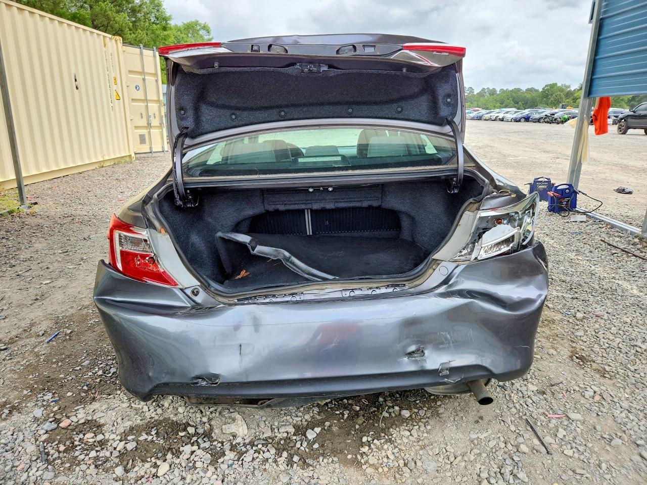 2014 Toyota Camry Le - zdjęcie 6