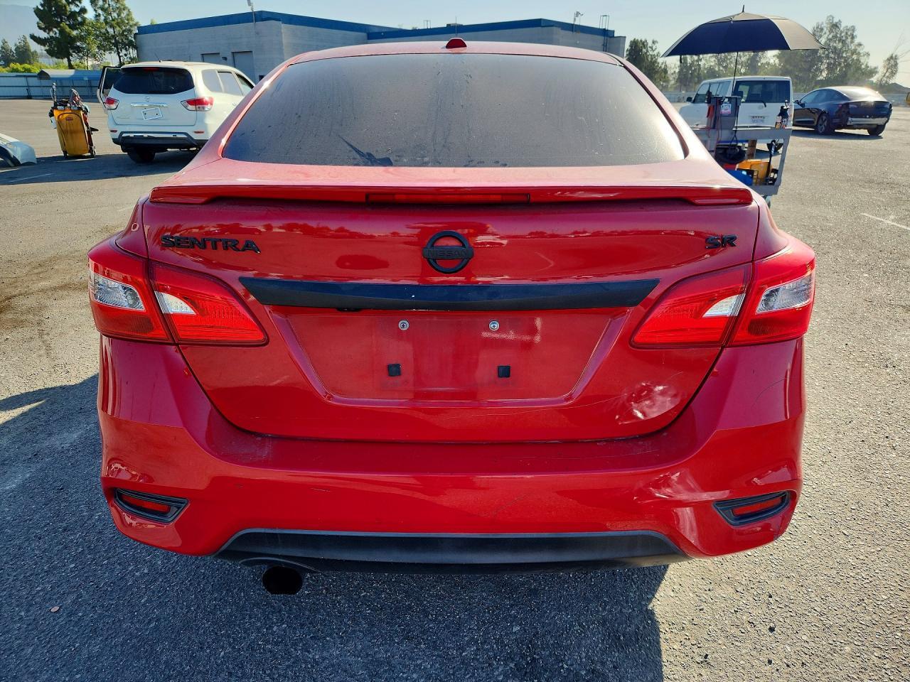 2019 Nissan Sentra S - zdjęcie 6