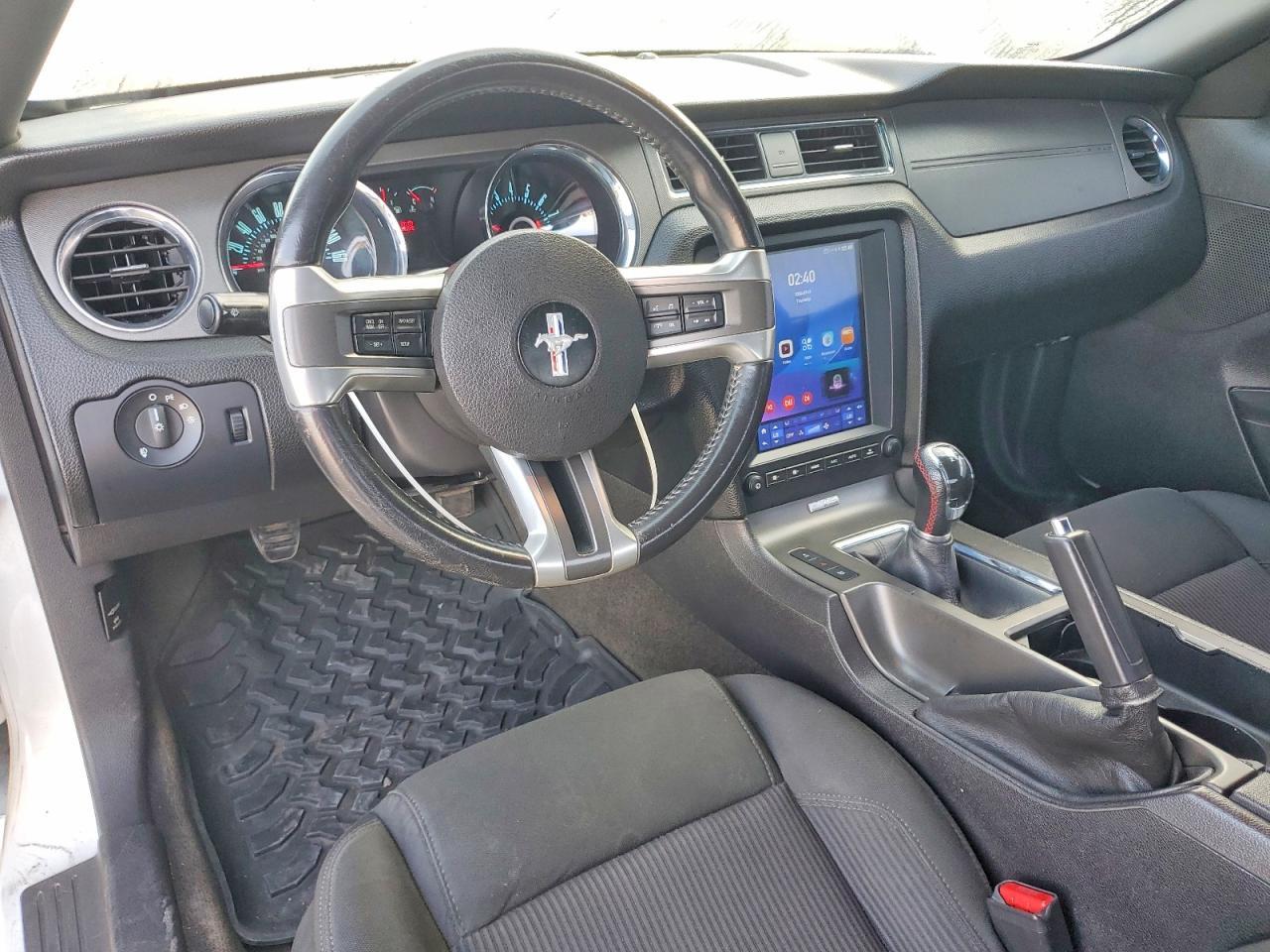 2013 Ford Mustang - zdjęcie 8