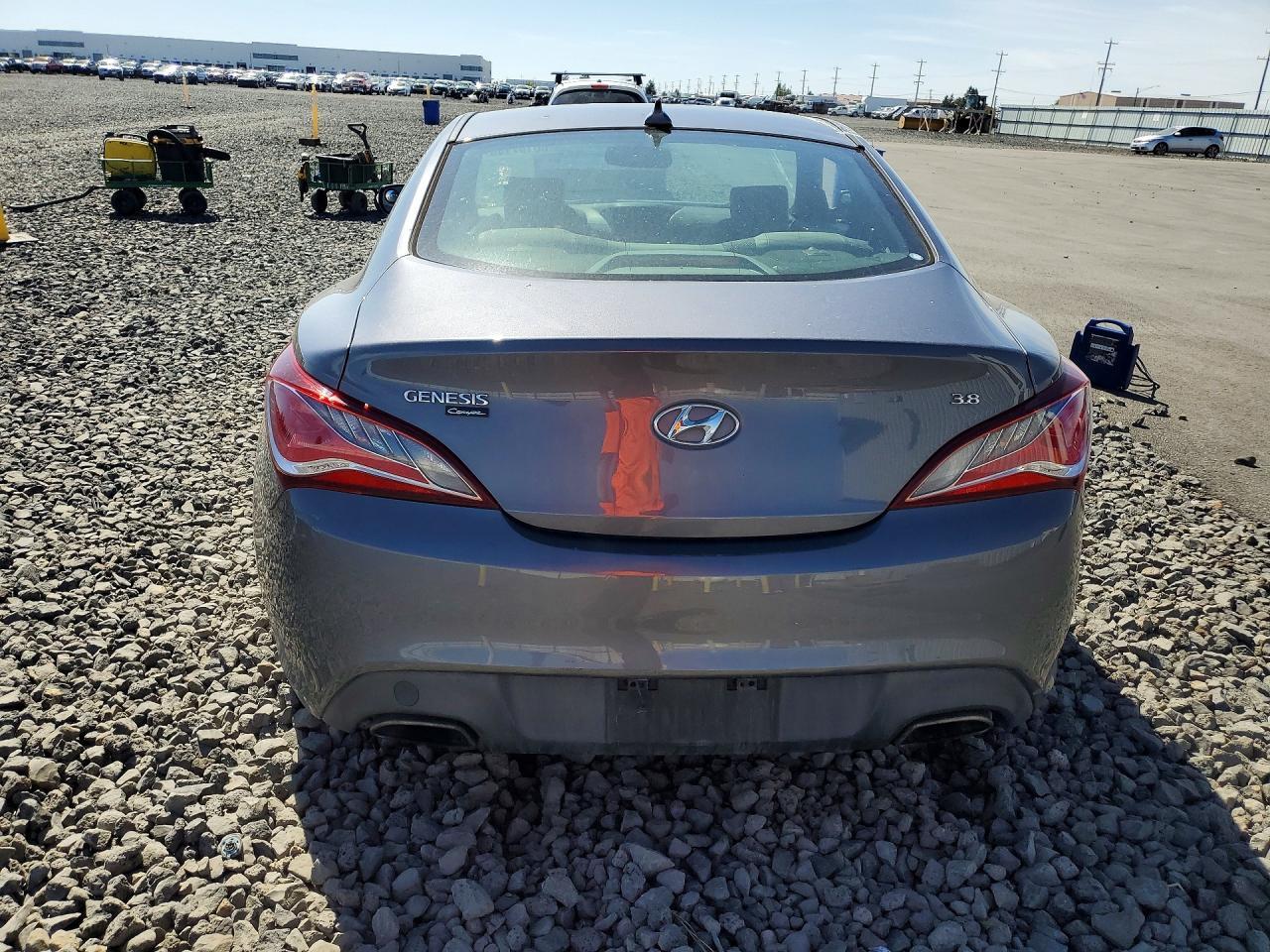 2016 Hyundai Genesis Coupe 3.8L - zdjęcie 6