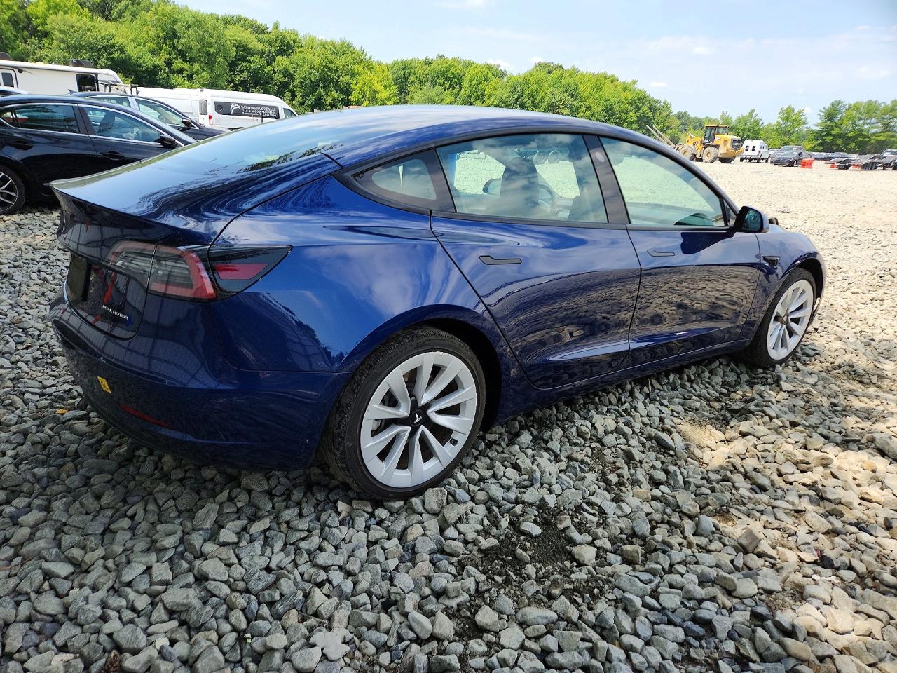 2022 Tesla Model 3 - zdjęcie 3